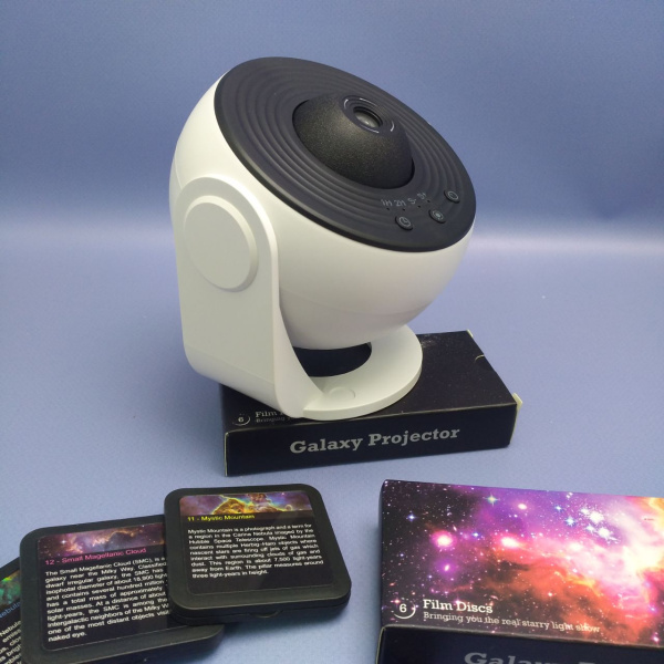 Уникальный ночник -  проектор звездного неба Планетарий Galaxy Projector (13 проекций, таймер отключения)